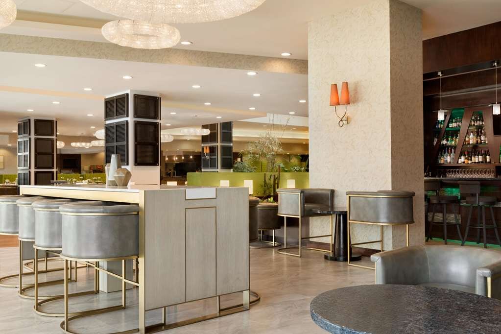 Hotel photo 9 of Embassy Suites by Hilton Los Angeles Glendale.