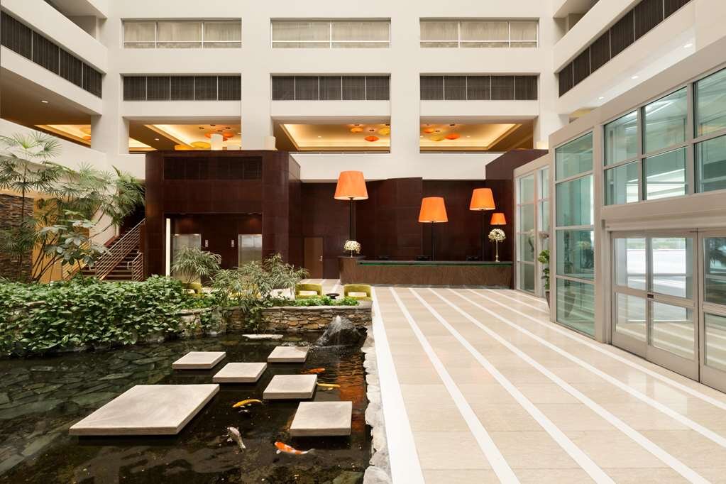 Hotel photo 13 of Embassy Suites by Hilton Los Angeles Glendale.