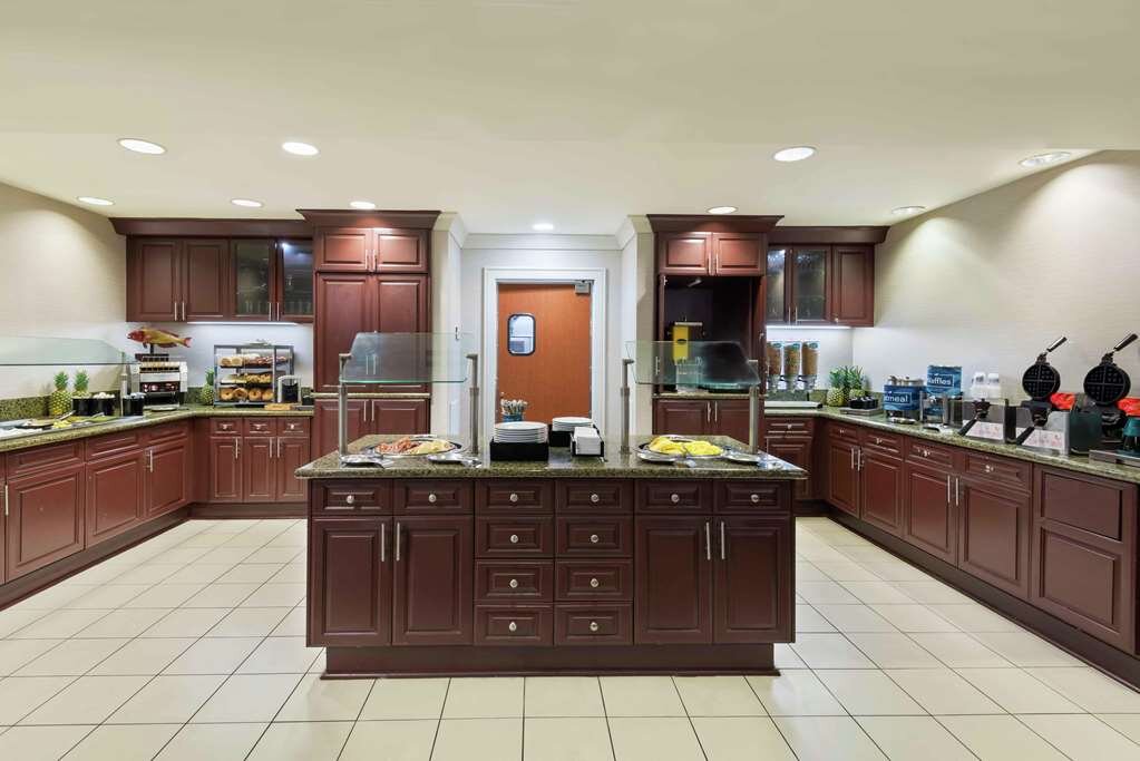 Hotel photo 13 of Homewood Suites by Hilton Tampa Airport - Westshore.