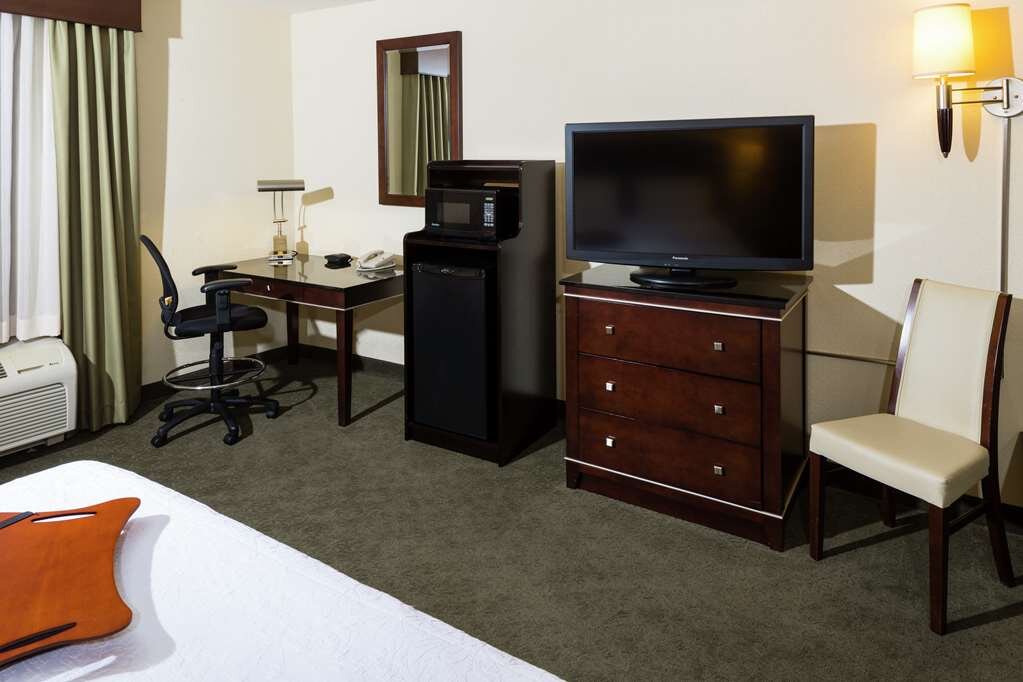 Hotel photo 11 of Hampton Inn & Suites Las Vegas South.