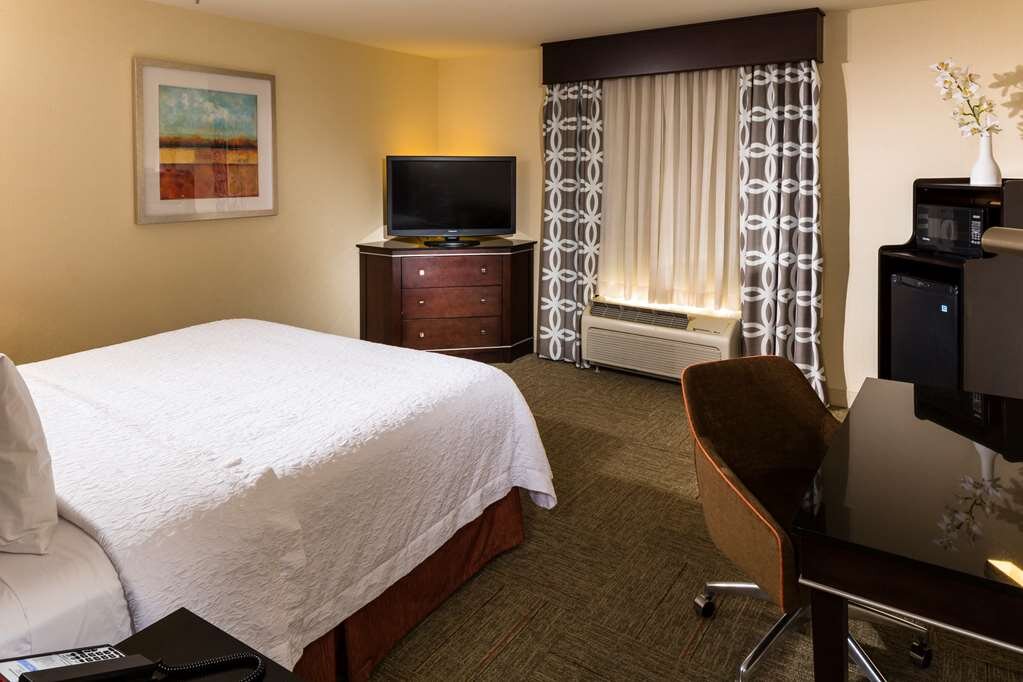 Hotel photo 28 of Hampton Inn & Suites Las Vegas South.