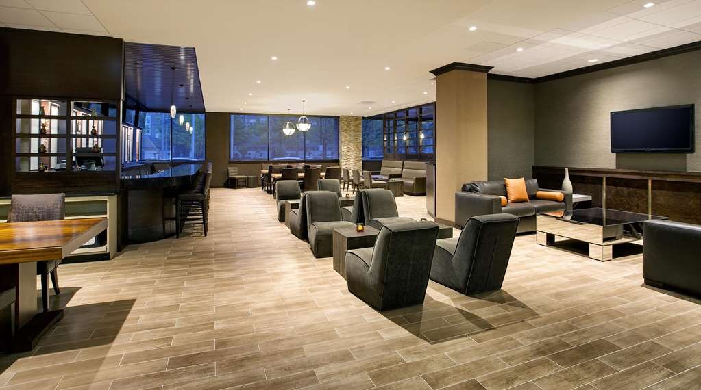 Hotel photo 7 of DoubleTree by Hilton Hotel & Suites Jersey City.