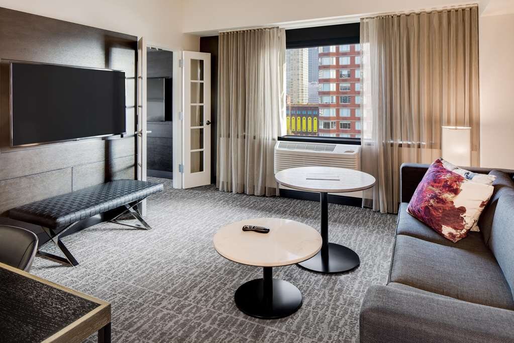 Hotel photo 31 of DoubleTree by Hilton Hotel & Suites Jersey City.