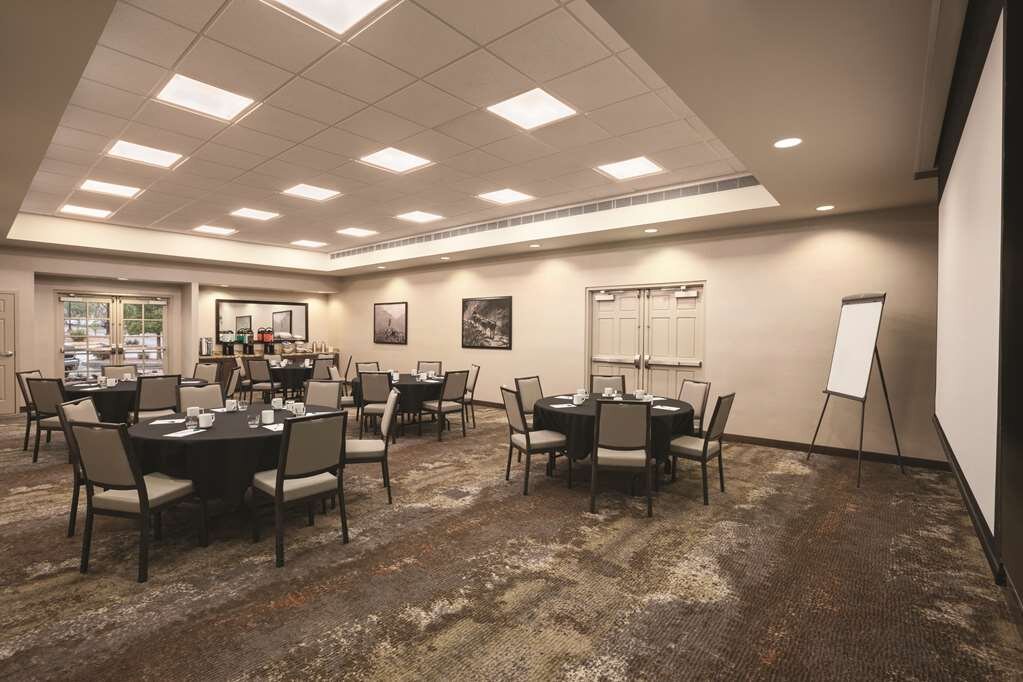 Hotel photo 39 of Homewood Suites by Hilton Tucson/St. Philip's Plaza University.