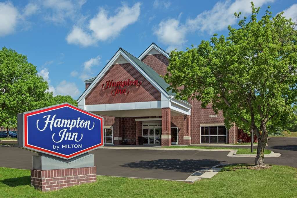 Hotel photo 2 of Hampton Inn Lincoln - Heritage Park.