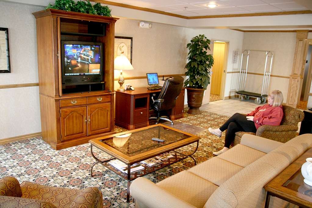 Hotel photo 36 of Hampton Inn Lincoln - Heritage Park.