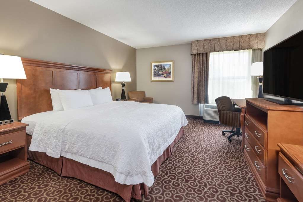 Hotel photo 5 of Hampton Inn Lincoln - Heritage Park.