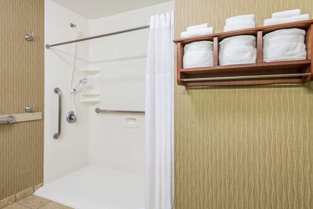 Hotel photo 38 of Hampton Inn Lincoln - Heritage Park.