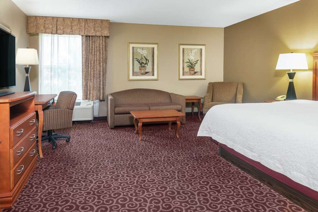 Hotel photo 44 of Hampton Inn Lincoln - Heritage Park.