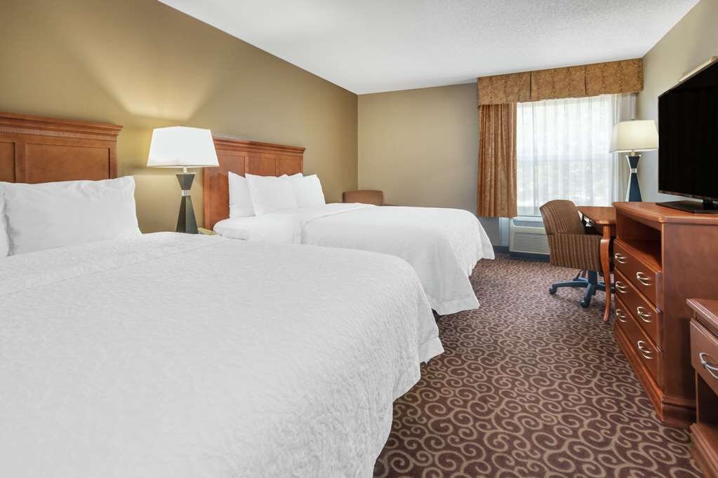 Hotel photo 49 of Hampton Inn Lincoln - Heritage Park.