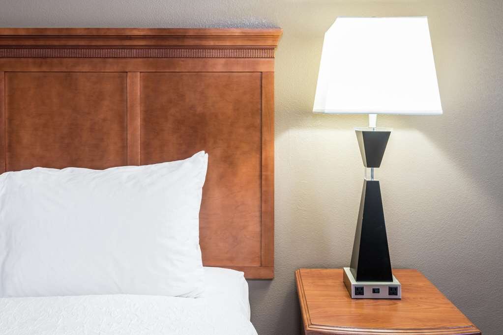 Hotel photo 61 of Hampton Inn Lincoln - Heritage Park.