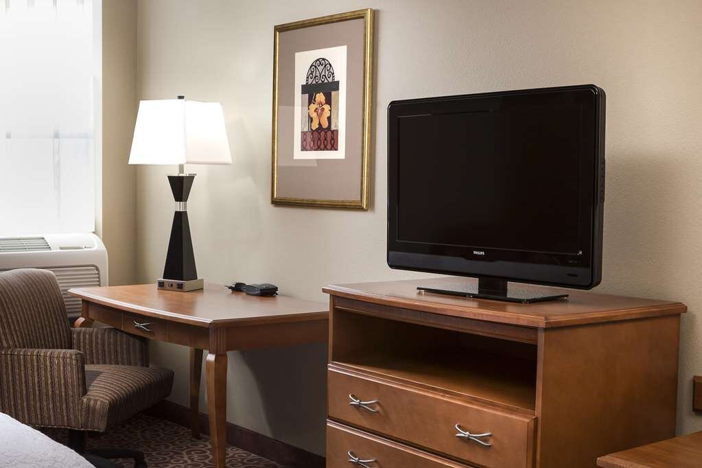 Hotel photo 4 of Hampton Inn Lincoln - Heritage Park.
