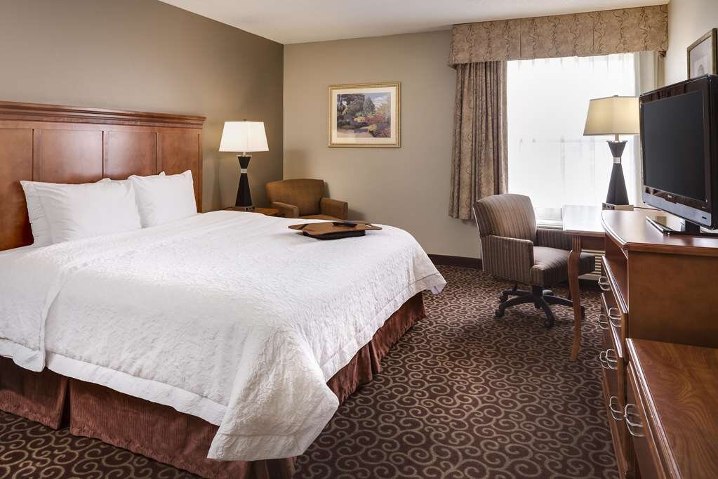 Hotel photo 8 of Hampton Inn Lincoln - Heritage Park.