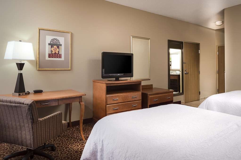Hotel photo 6 of Hampton Inn Lincoln - Heritage Park.