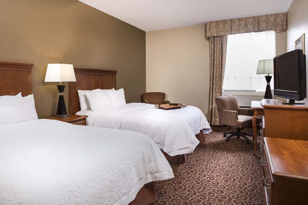 Hotel photo 41 of Hampton Inn Lincoln - Heritage Park.