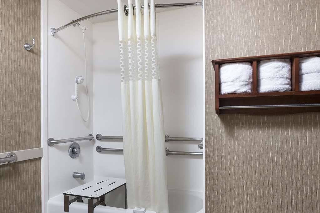 Hotel photo 28 of Hampton Inn Lincoln - Heritage Park.