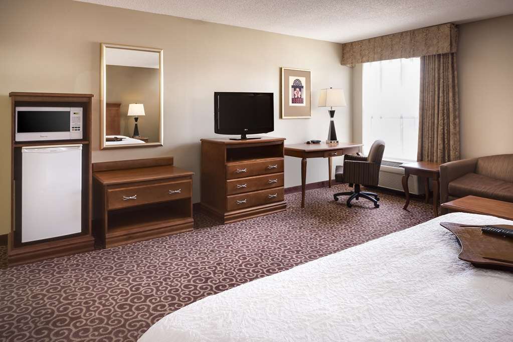 Hotel photo 60 of Hampton Inn Lincoln - Heritage Park.