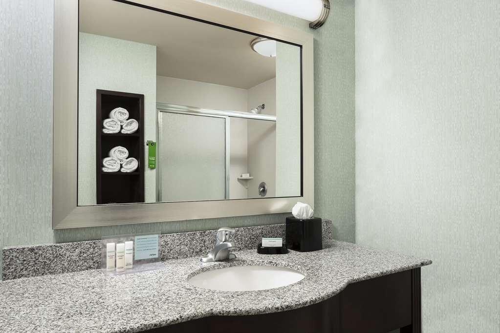 Hotel photo 11 of Hampton Inn & Suites Lincoln - Northeast I-80.