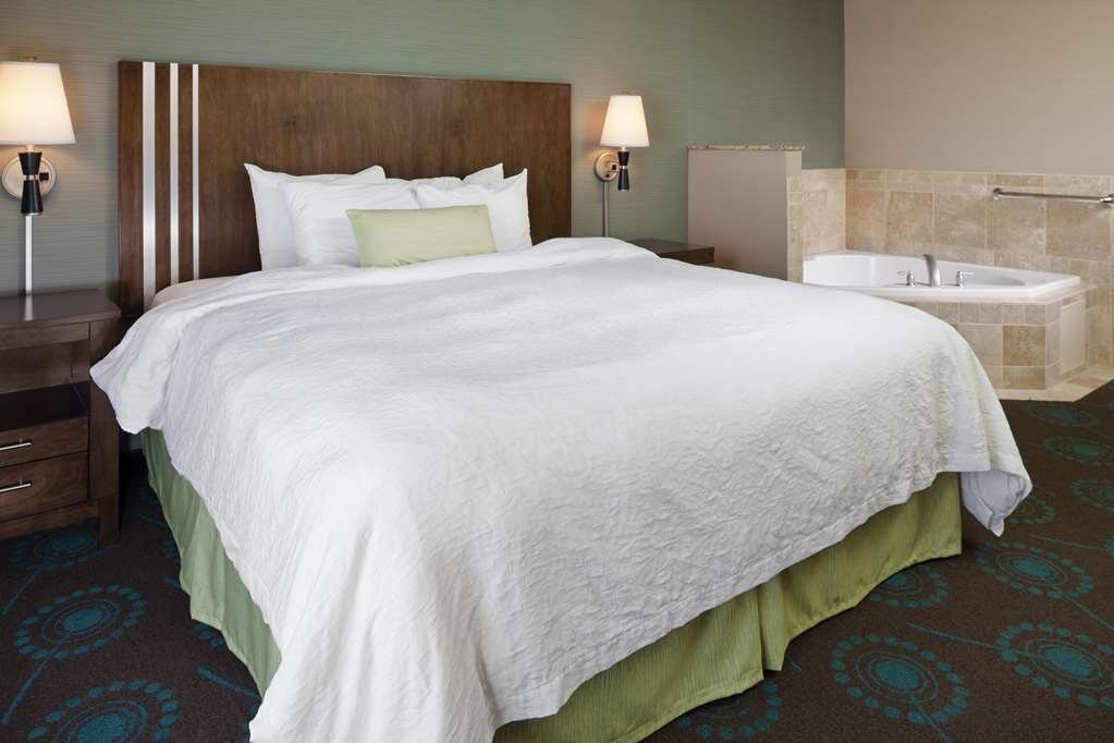 Hotel photo 26 of Hampton Inn & Suites Lincoln - Northeast I-80.