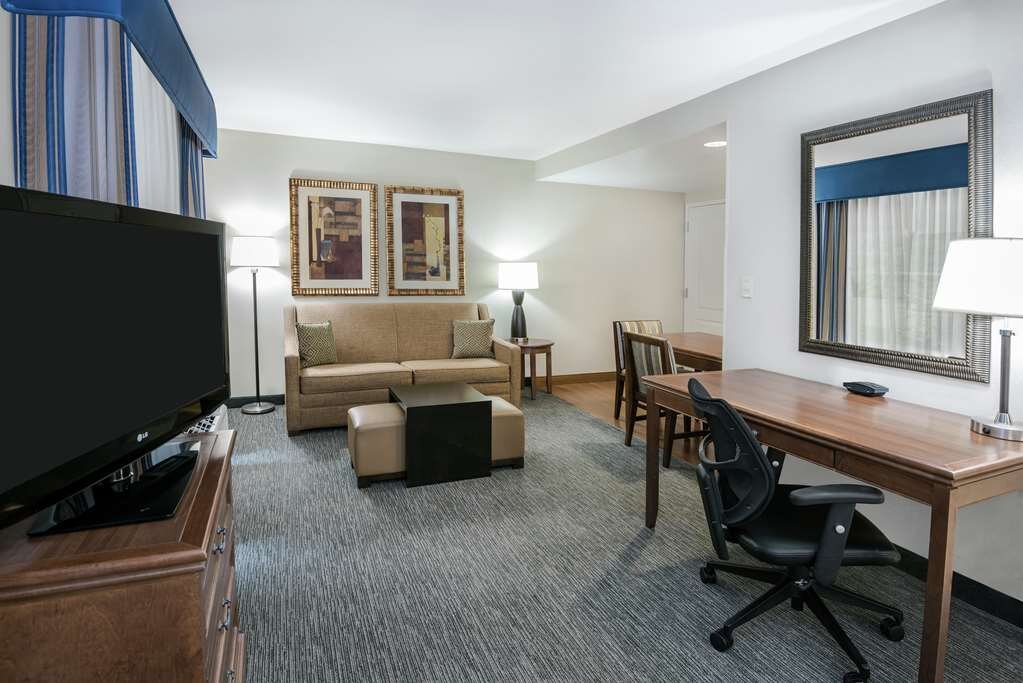 Hotel photo 7 of Homewood Suites by Hilton Laredo at Mall del Norte.