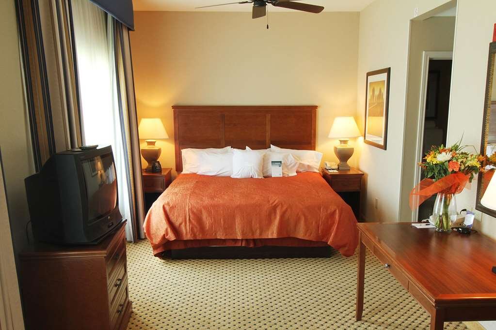 Hotel photo 5 of Homewood Suites by Hilton Laredo at Mall del Norte.