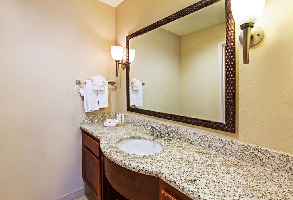 Hotel photo 38 of Homewood Suites by Hilton Laredo at Mall del Norte.