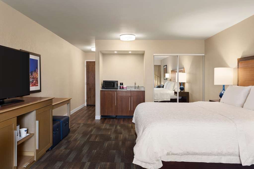 Hotel photo 1 of Hampton Inn Fort Smith.