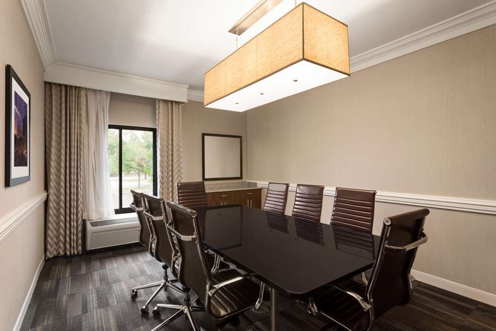 Hotel photo 10 of Hampton Inn Fort Smith.