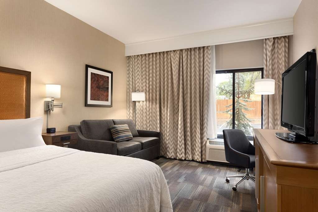 Hotel photo 9 of Hampton Inn Fort Smith.