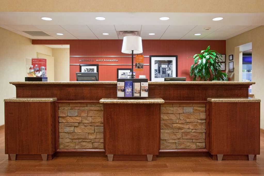 Hotel photo 27 of Hampton Inn Knoxville-West At Cedar Bluff.