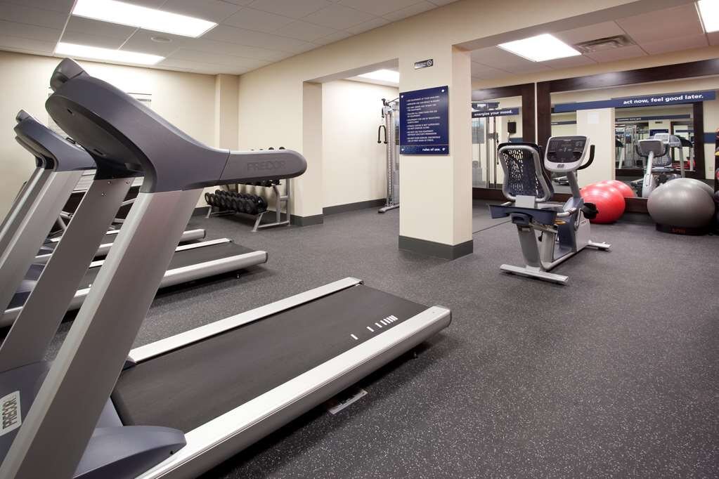 Hotel photo 12 of Hampton Inn Knoxville-West At Cedar Bluff.