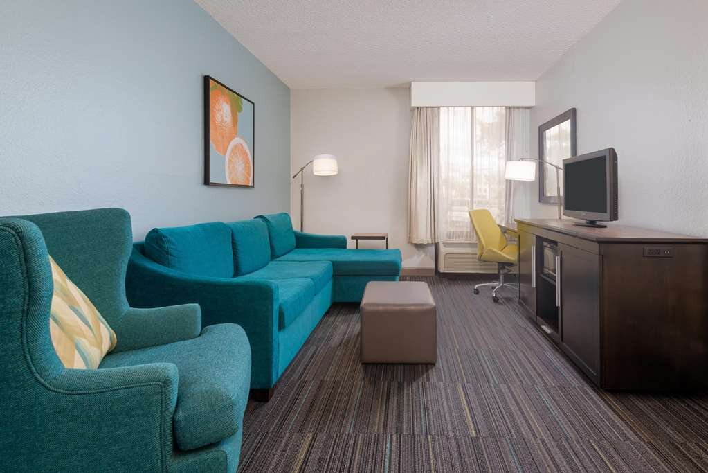 Hotel photo 54 of Hampton Inn Orlando Near Universal Blv / International Dr.