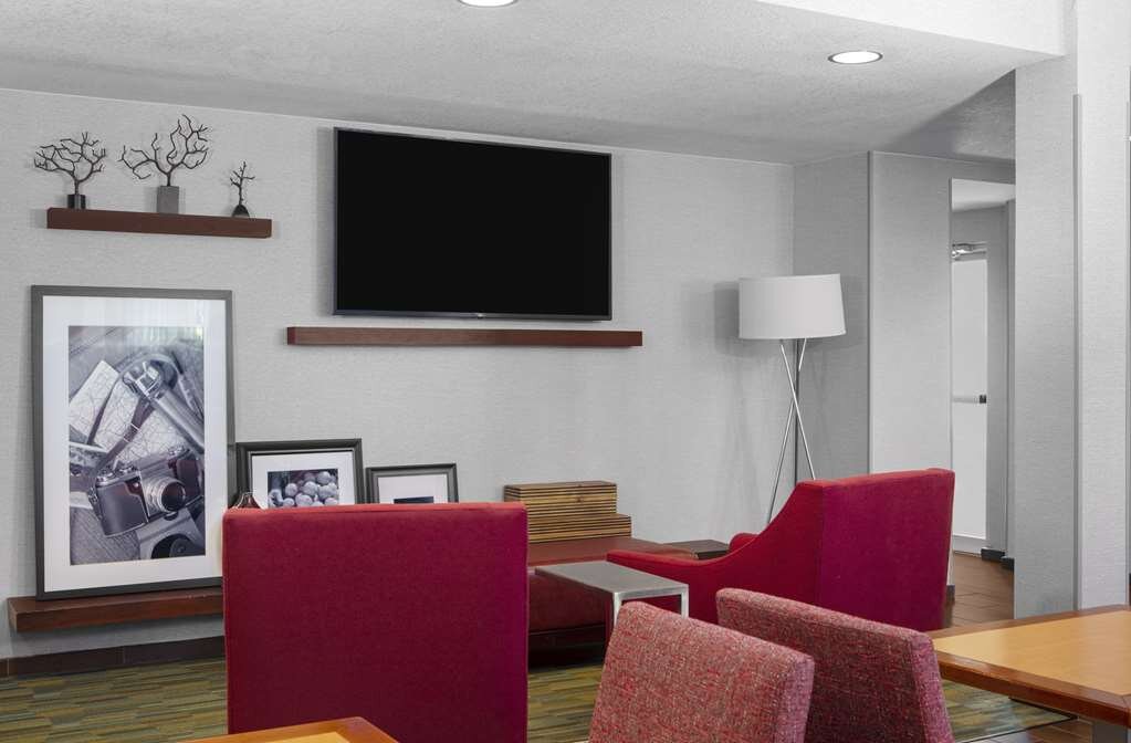 Hotel photo 19 of Hampton Inn Orlando/Lake Buena Vista.