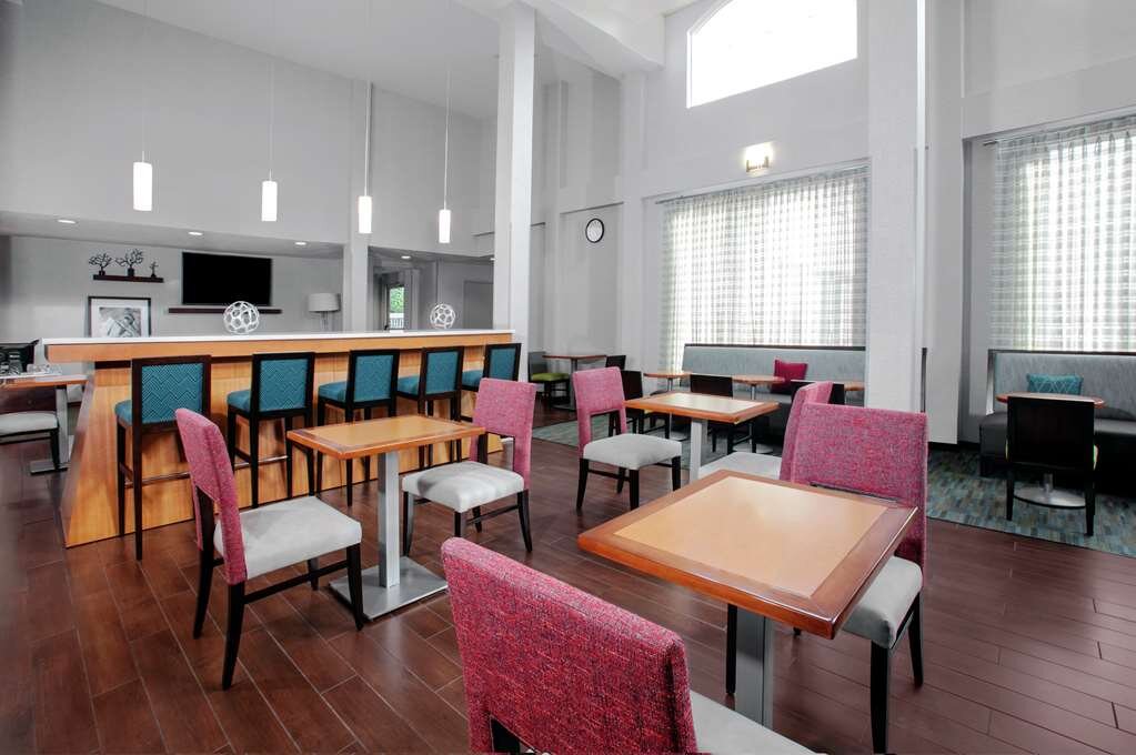 Hotel photo 38 of Hampton Inn Orlando/Lake Buena Vista.