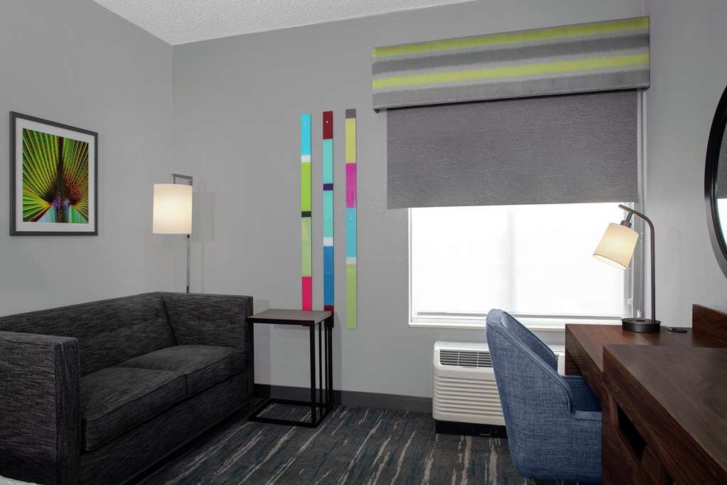 Hotel photo 39 of Hampton Inn Orlando/Lake Buena Vista.