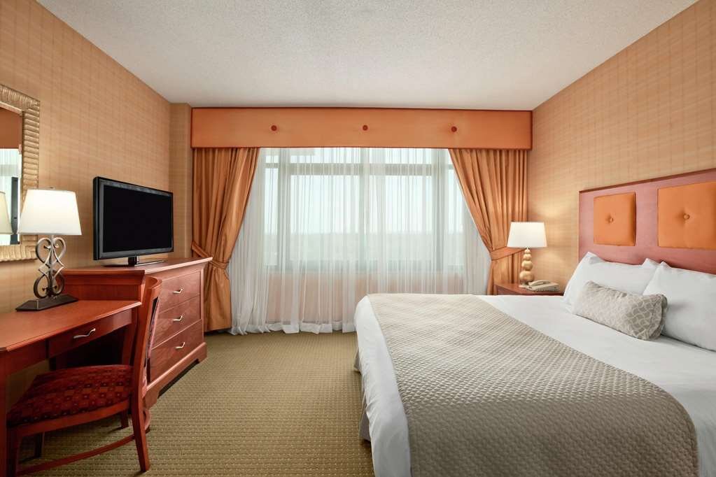 Hotel photo 18 of Embassy Suites by Hilton Hot Springs Hotel & Spa.