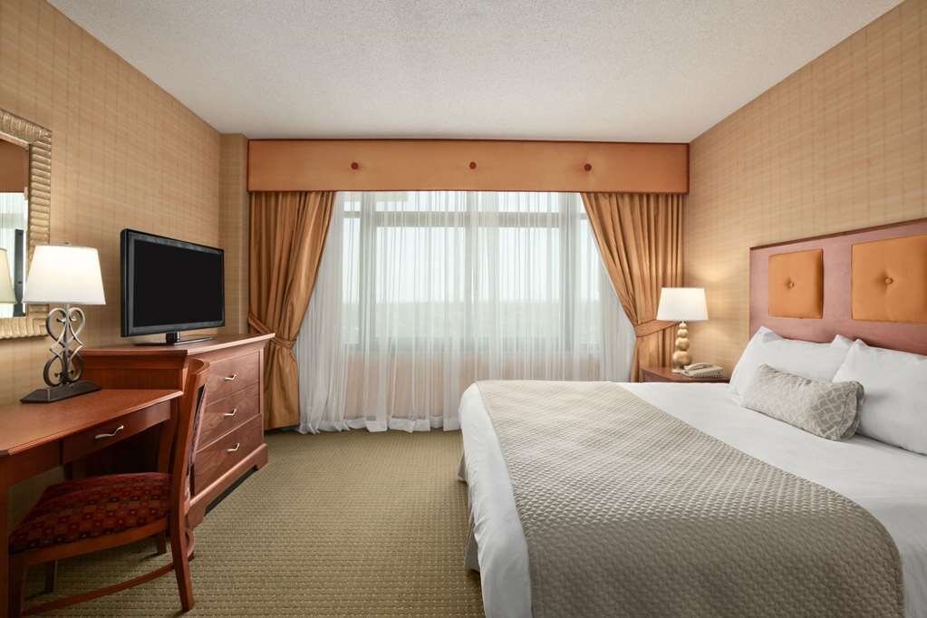 Hotel photo 77 of Embassy Suites by Hilton Hot Springs Hotel & Spa.