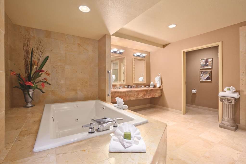 Hotel photo 54 of Embassy Suites by Hilton Hot Springs Hotel & Spa.