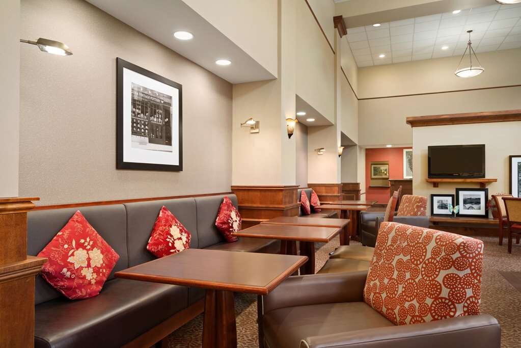 Hotel photo 7 of Hampton Inn & Suites Williamsburg-Central.
