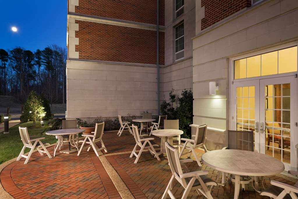 Hotel photo 5 of Hampton Inn & Suites Williamsburg-Central.