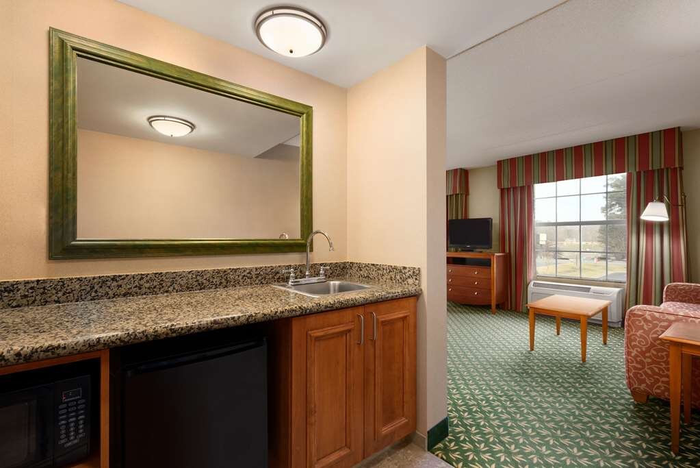 Hotel photo 33 of Hampton Inn & Suites Williamsburg-Central.