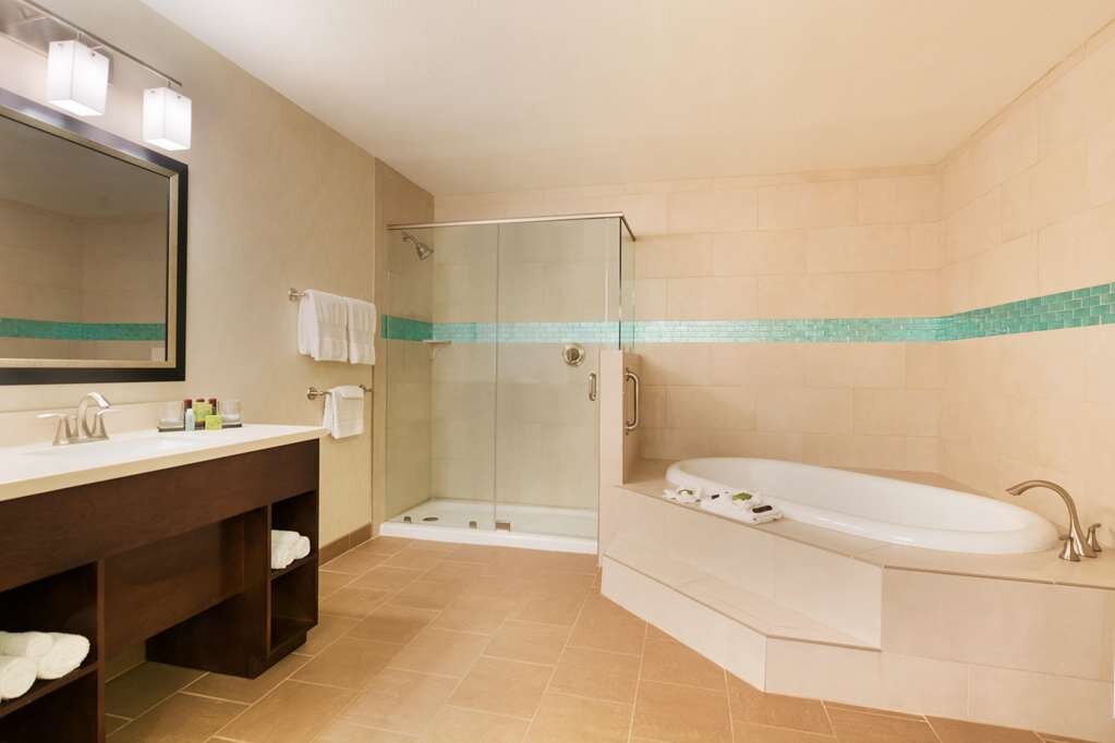 Hotel photo 36 of Embassy Suites by Hilton Corpus Christi.
