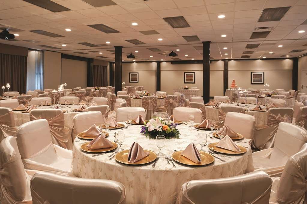 Hotel photo 39 of Embassy Suites by Hilton Corpus Christi.