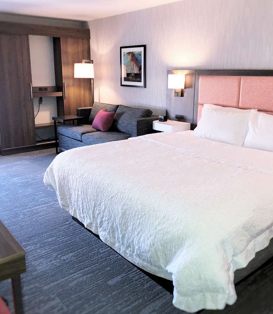 Hotel photo 13 of Hampton Inn Williamsport-Downtown.