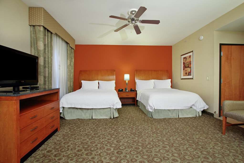 Hotel photo 2 of Hampton Inn & Suites Buffalo.
