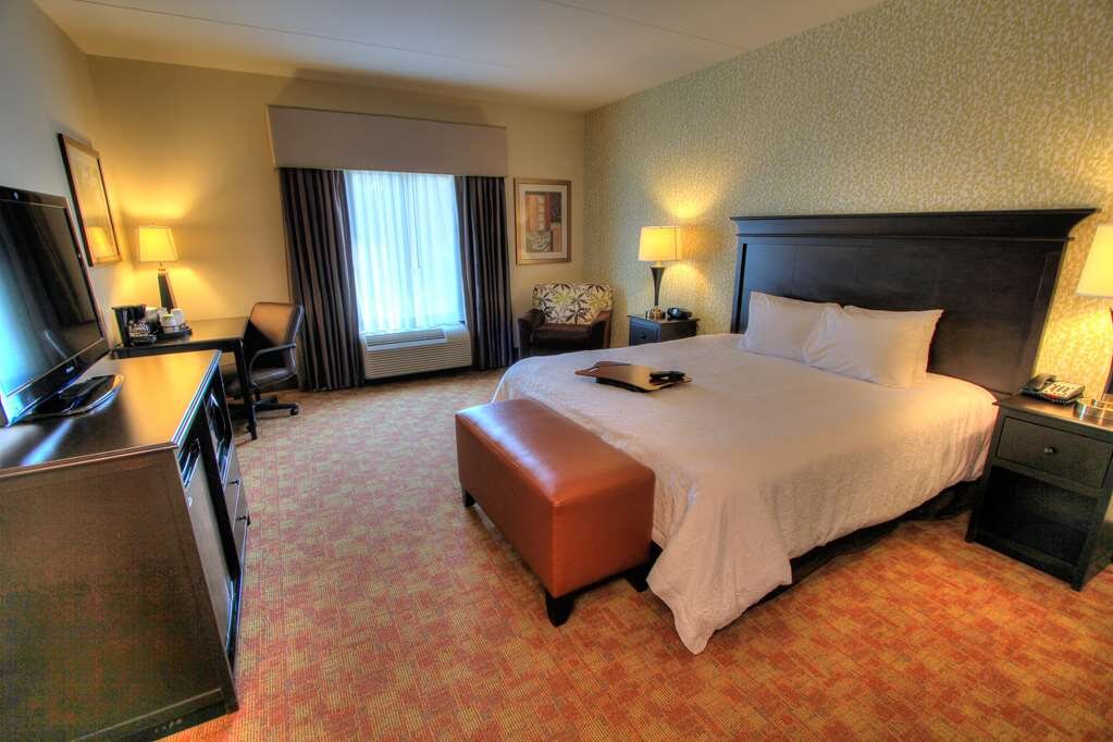 Hotel photo 1 of Hampton Inn Pigeon Forge.