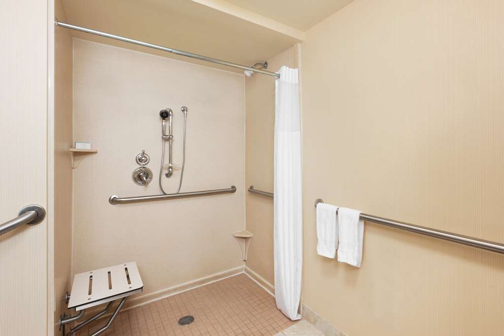 Hotel photo 34 of Hampton Inn New York - LaGuardia Airport.