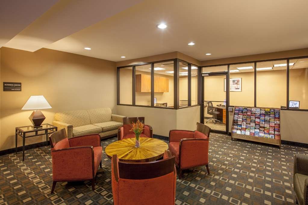 Hotel photo 48 of Hampton Inn New York - LaGuardia Airport.