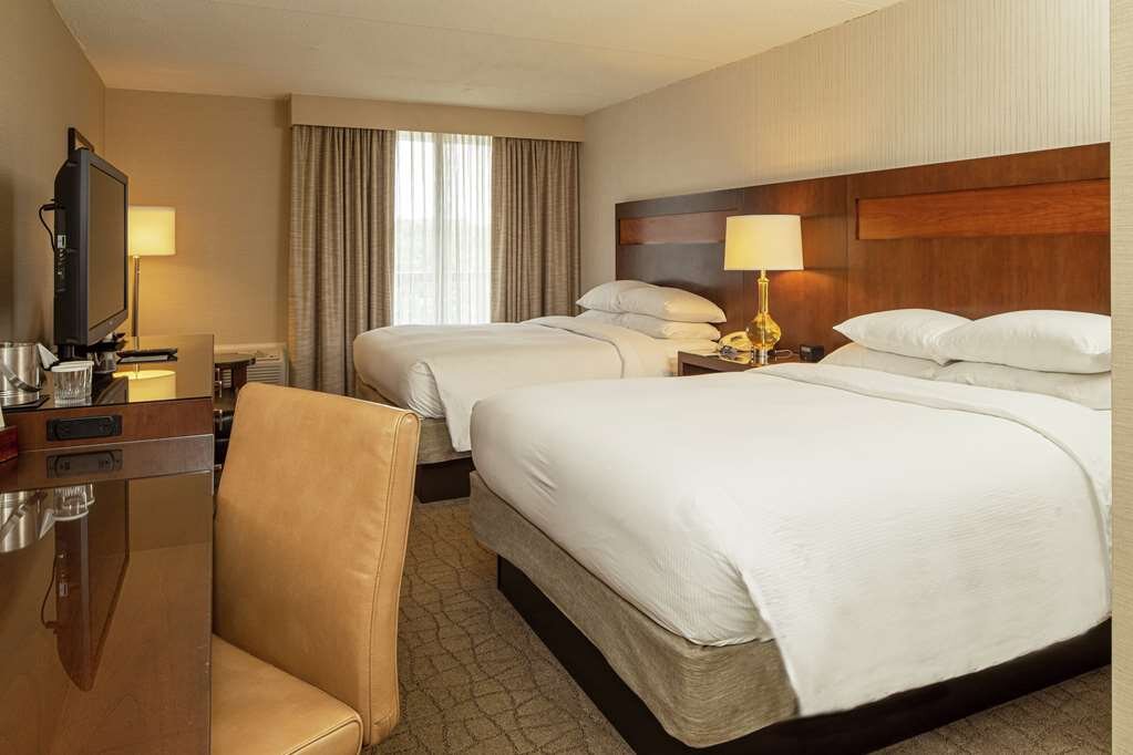Hotel photo 29 of DoubleTree by Hilton Hotel Pittsburgh - Green Tree.
