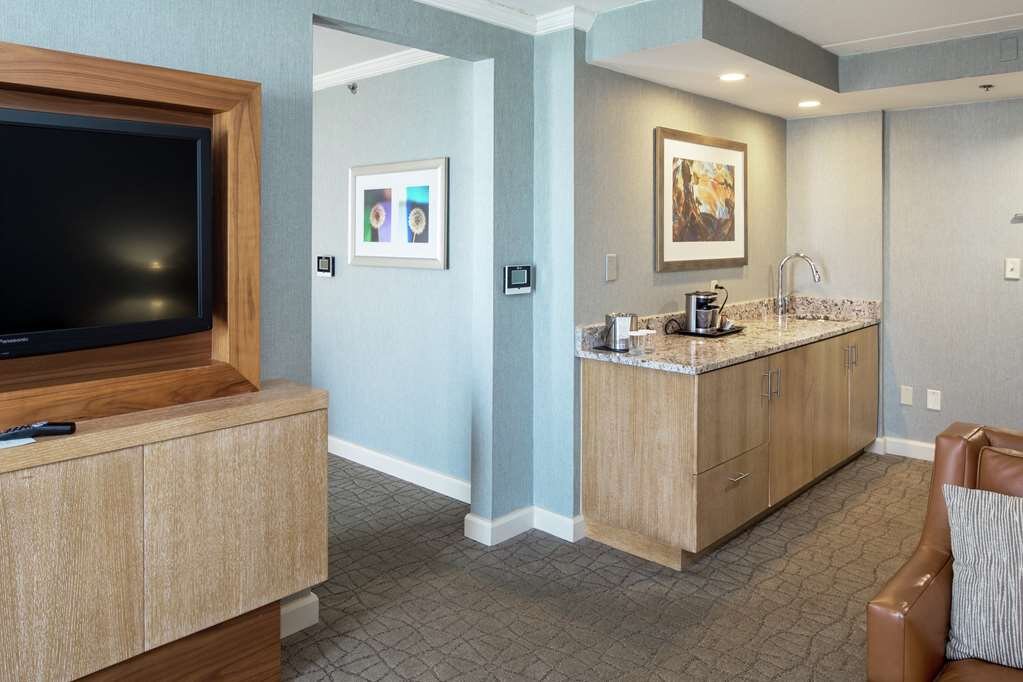 Hotel photo 30 of DoubleTree by Hilton Hotel Pittsburgh - Green Tree.